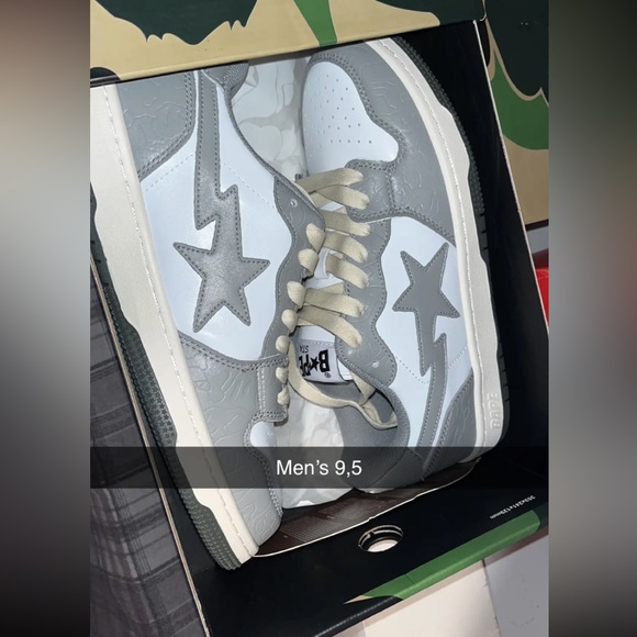 SHOES! - Picture 4 of 7